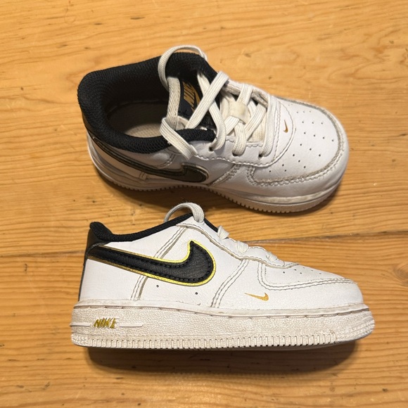 Nike Other - Nike Force 1 LV8